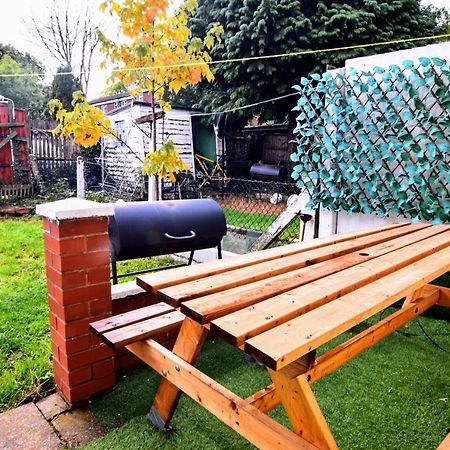 The Chinatown Home - Private Garden, Netflix, Bbq & Bar Бирмингам Екстериор снимка